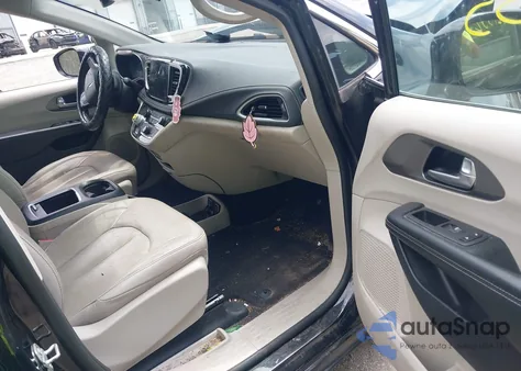 2021 Chrysler Pacifica Touring L z USA, uszkodzony, nr VIN 2C4RC1BG6MR542620